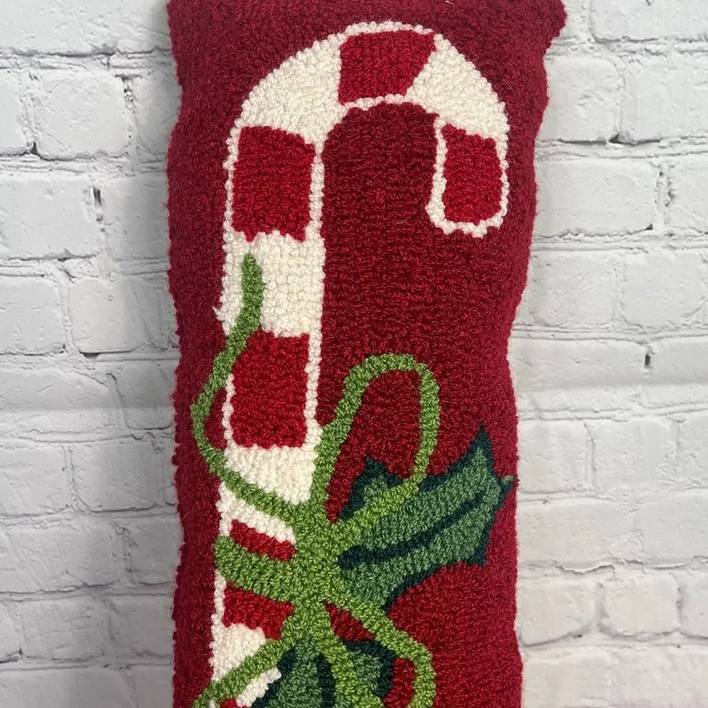 PEKING HANDICRAFT Hooked wool candy cane/holly & Sleigh/tree pillows set of 2